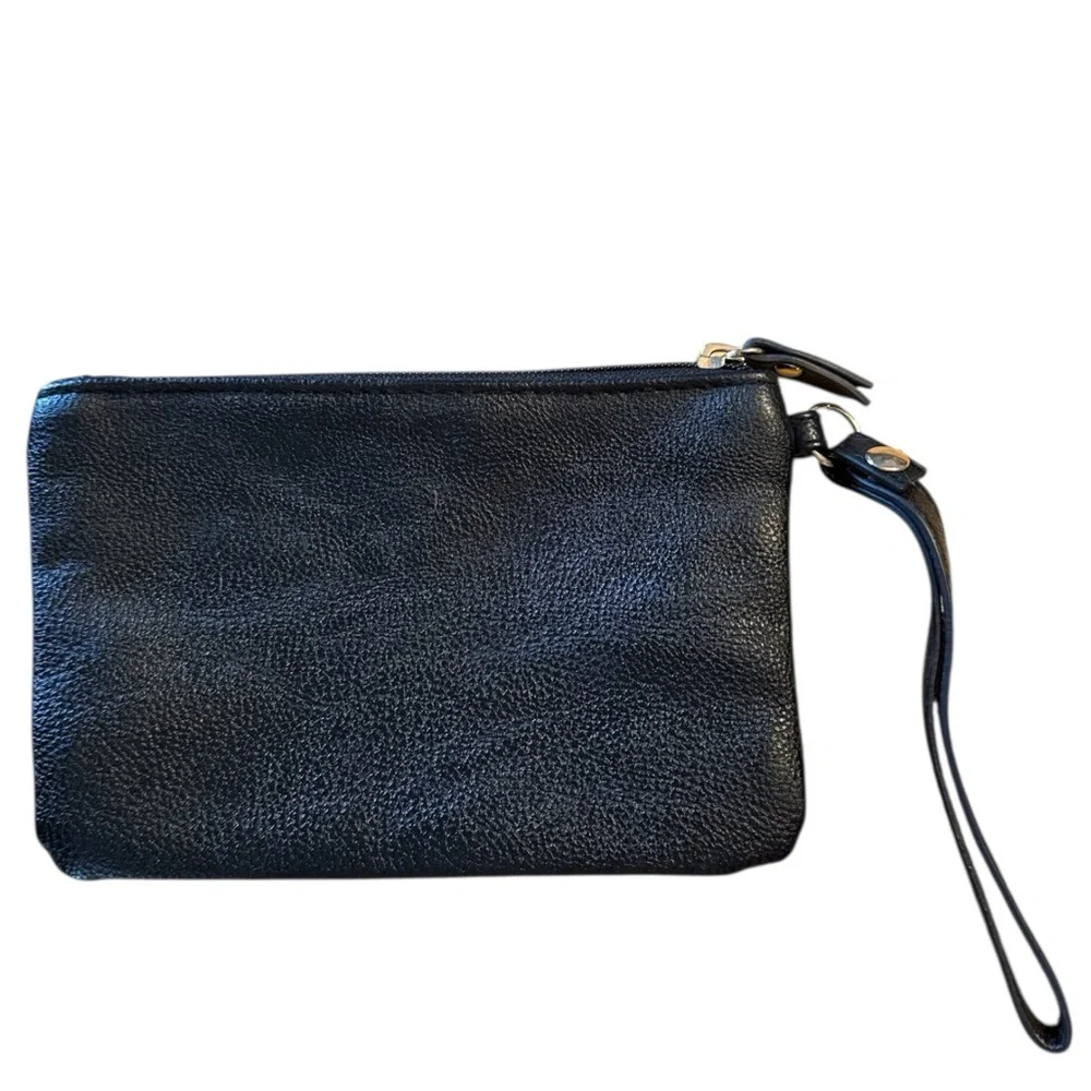 GUESS Black Wristlet Clutch Y2K Logo Zip Pouch Minimal Chic